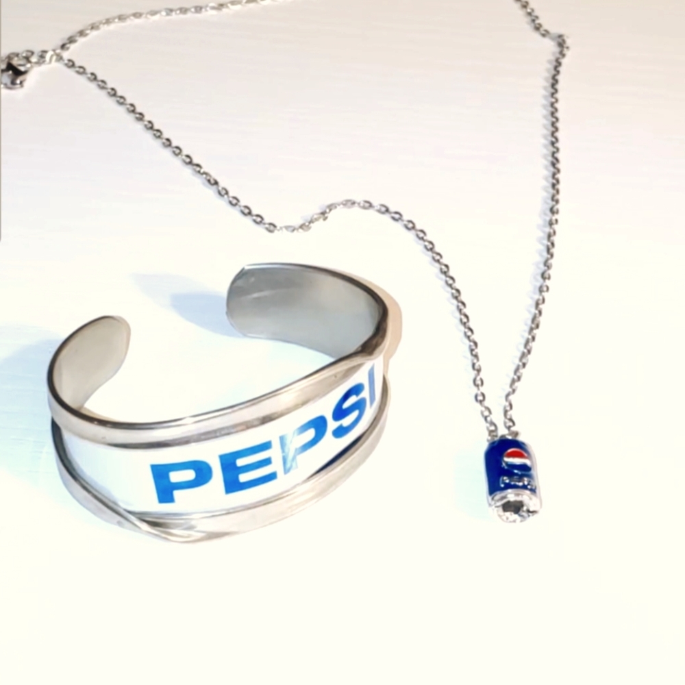"Pepsi" Set - Cuff & Necklace